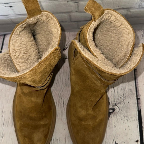 Zara Woman’s EU 39 US size 8 Genuine Suede and Faux Fur Boots - Picture 13 of 16